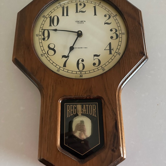 Pendulum Wall Clock Battery Operated - Regulator Clock - Picture 2 of 3